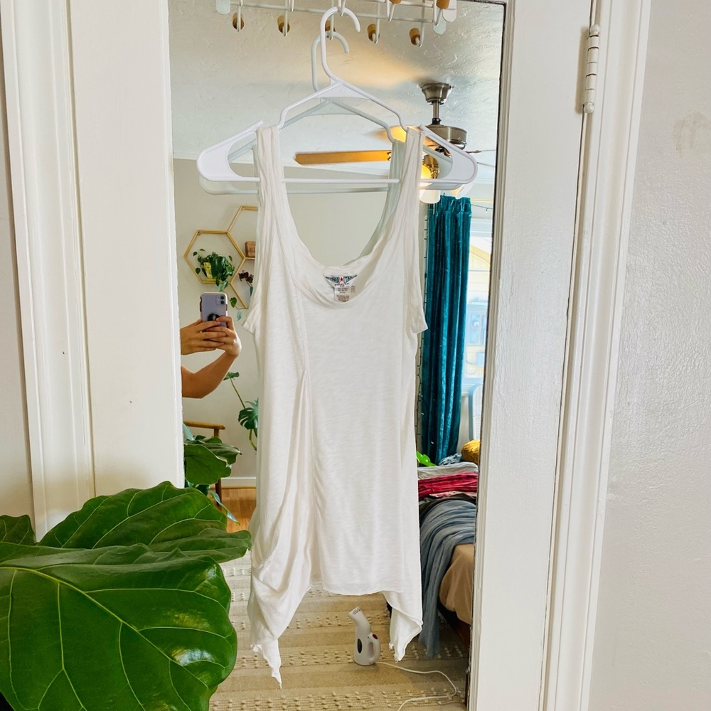 Hard tail XS white tank